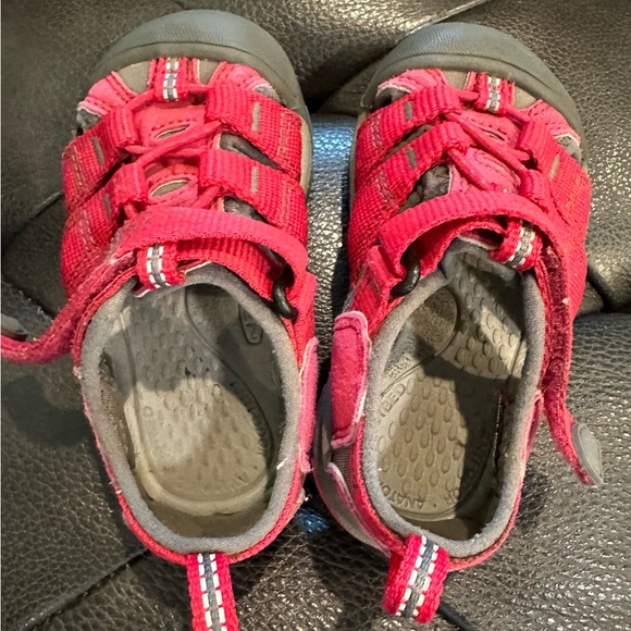 Keen Sandles Baby Size 6 - Picture 2 of 4